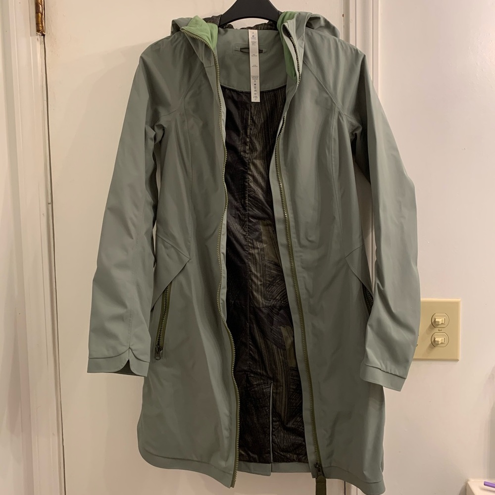 Lululemon rain coat